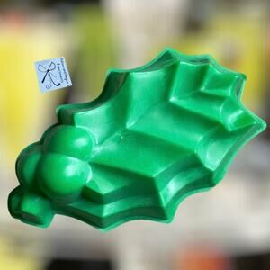 General Foods Vintage 1987 Jello Brand Presents Merry Traditions Holly Mold